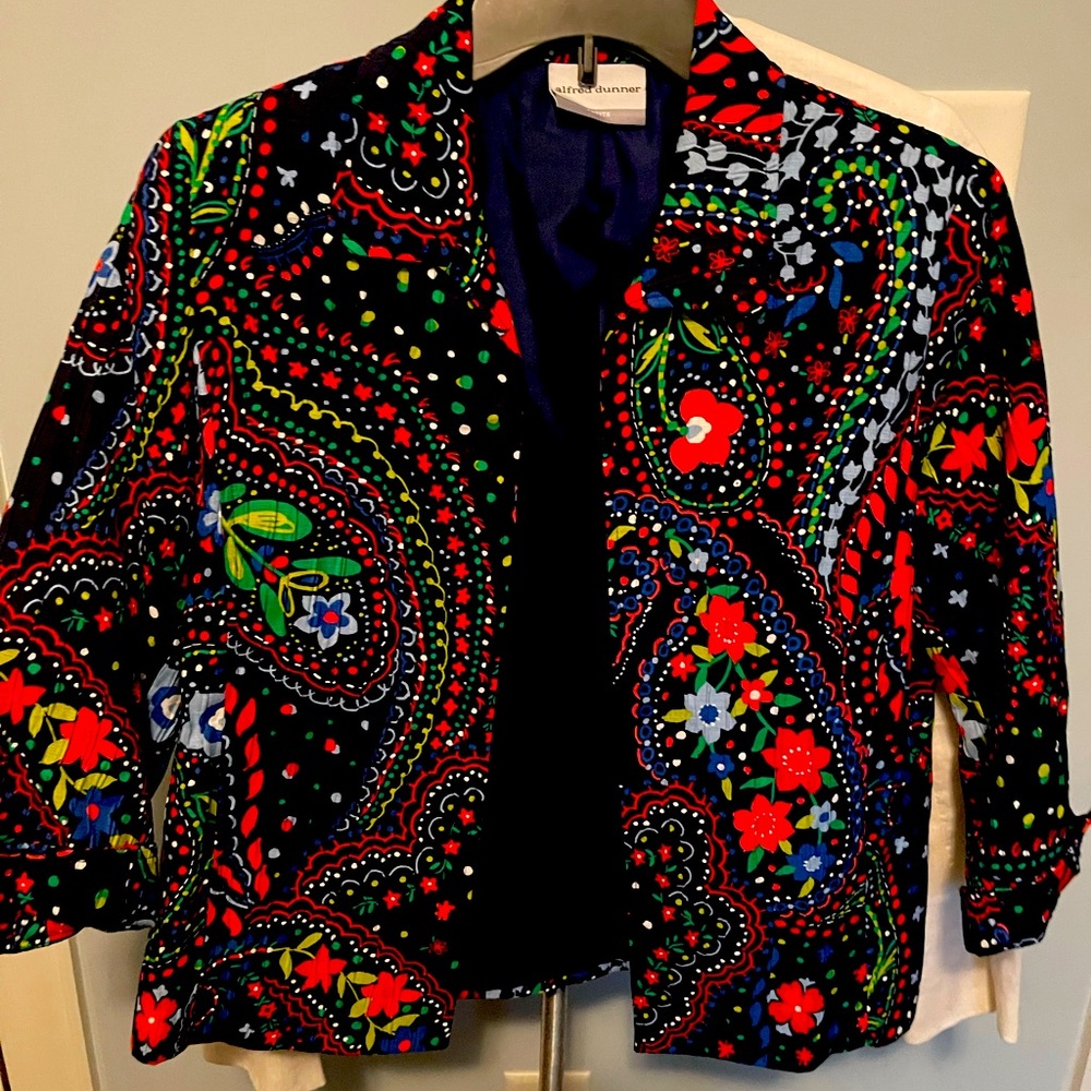 Light Weight Lined Jacket. - image 1